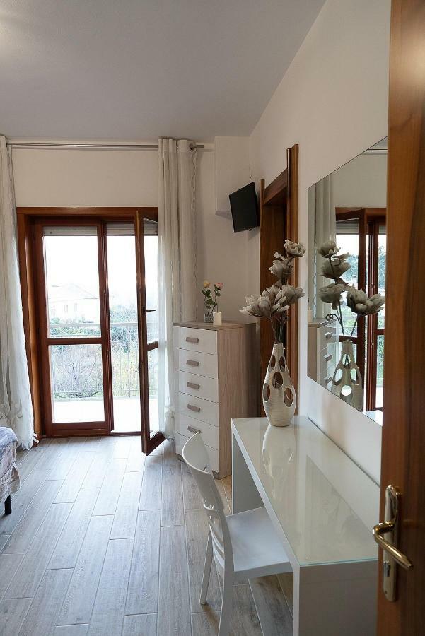 B&B Il Cavaliere Барониси Екстериор снимка