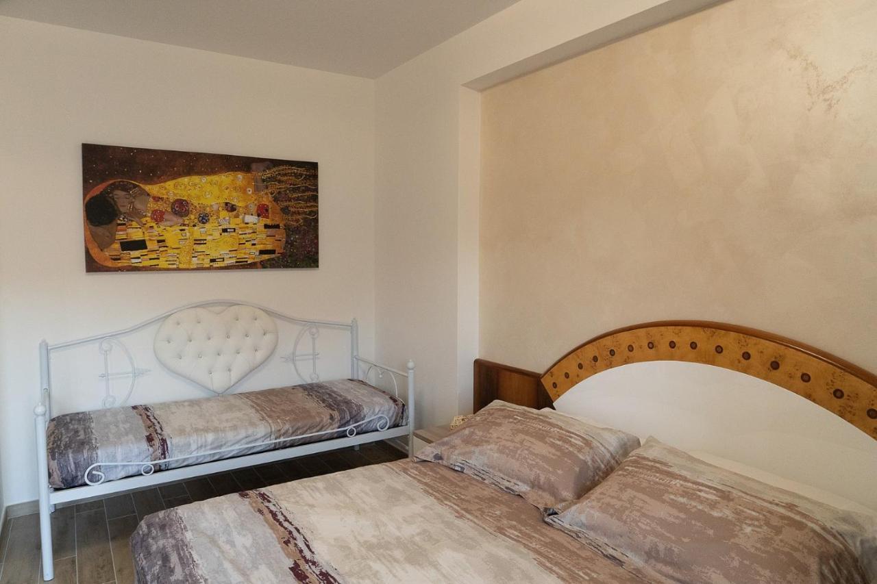 B&B Il Cavaliere Барониси Екстериор снимка